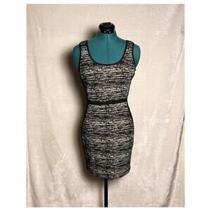 Banana Republic Sheath Dress Women's 4P Petite Stretch Midi Black & Cream Sporty